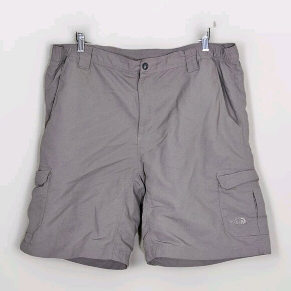 The North Face Shorts Mens XL Beige Cargo Utility Nylon Pockets Outdoor Gorpcore - Picture 1 of 16